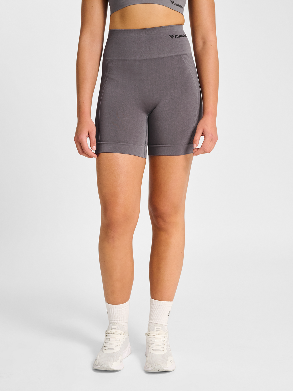 hmlTIF SEAMLESS SHORTS