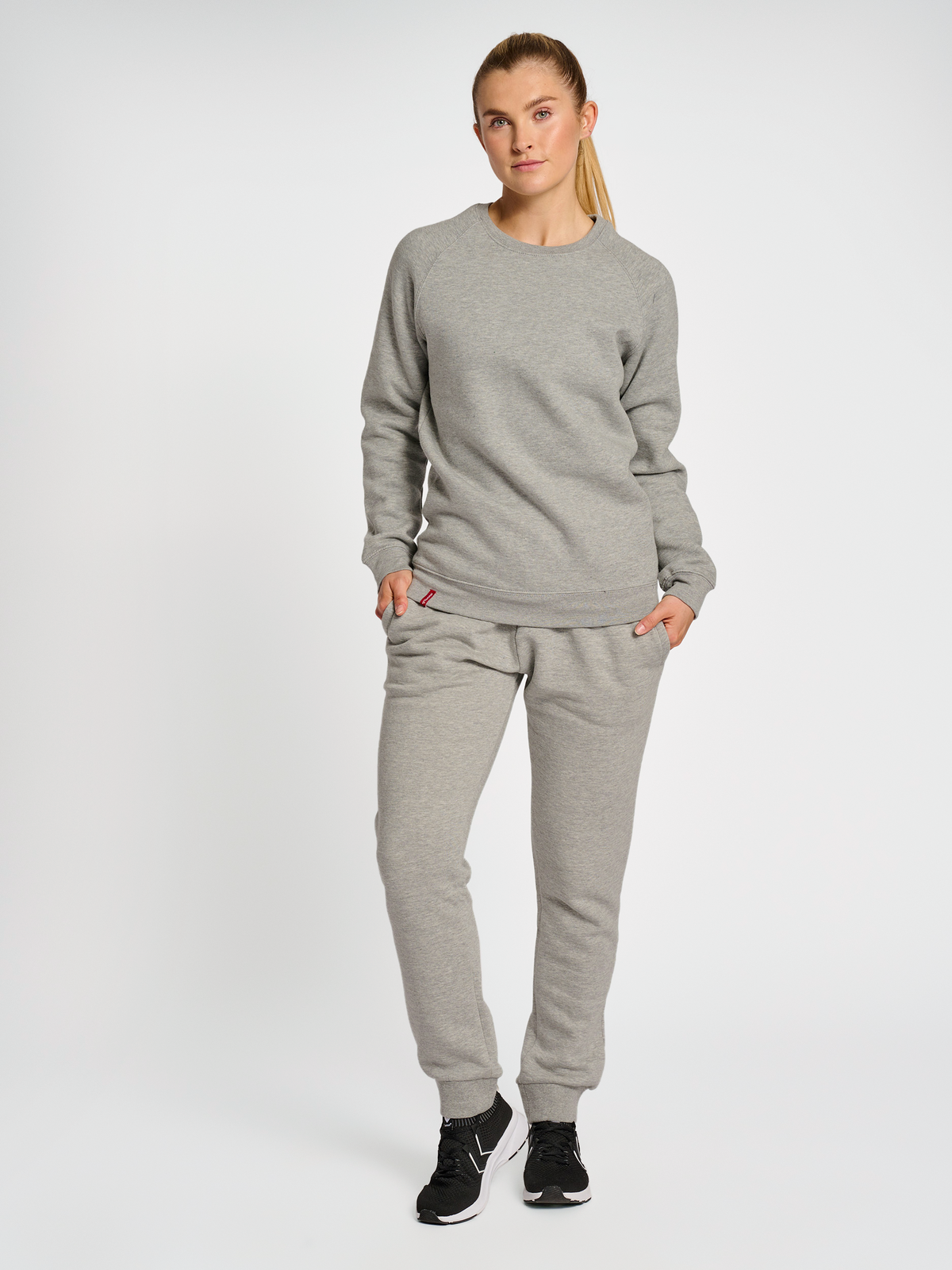 hmlRED HEAVY SWEATSHIRT WOMAN