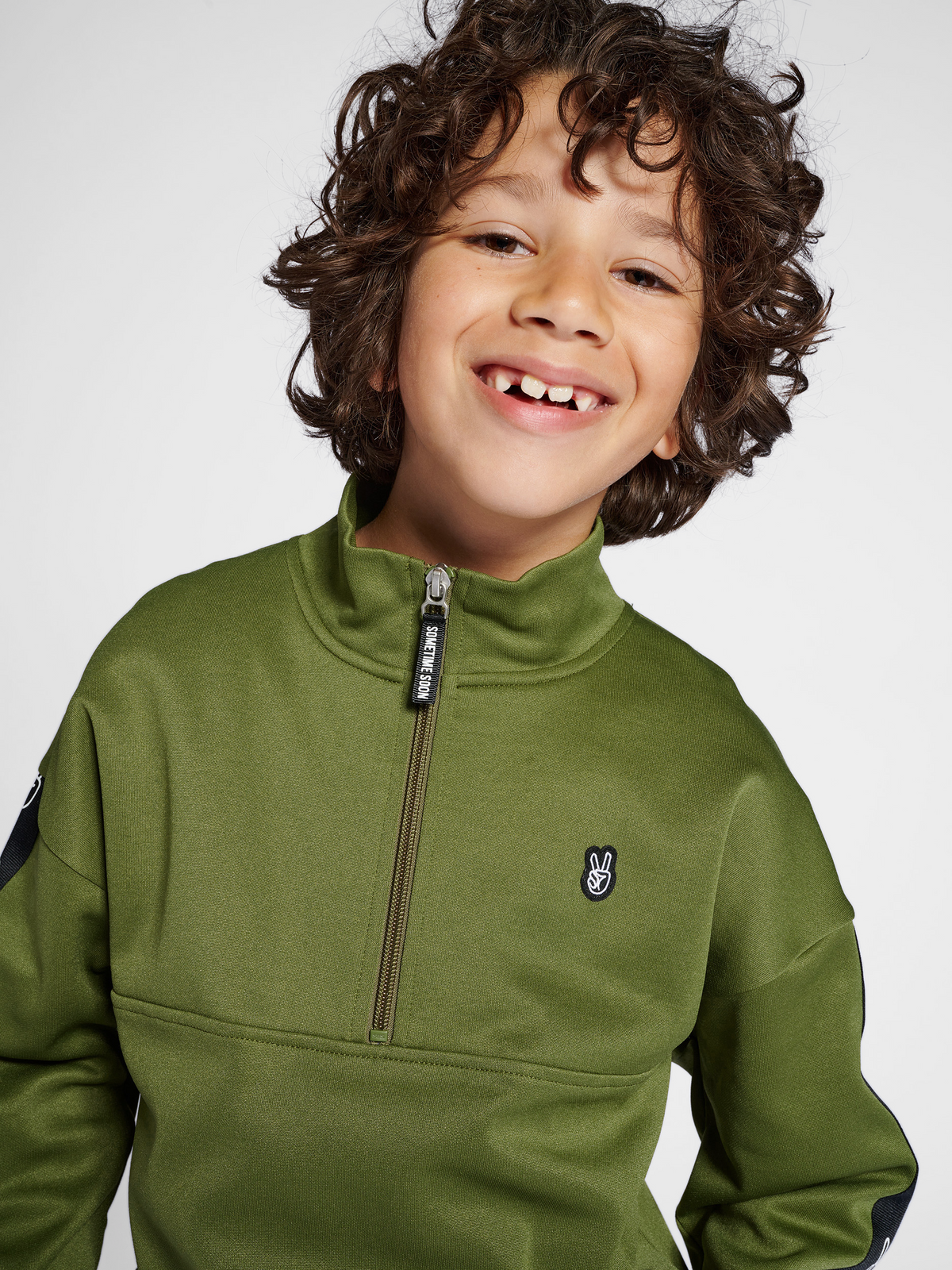 stsCOLE HALF ZIP