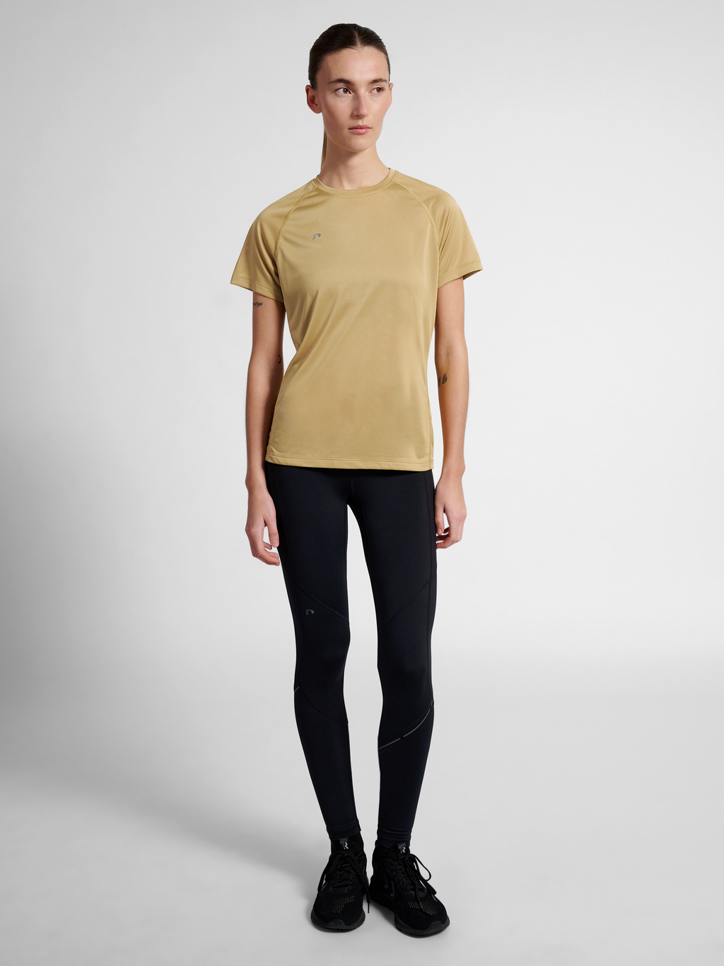 nwlBEAT W T-SHIRT