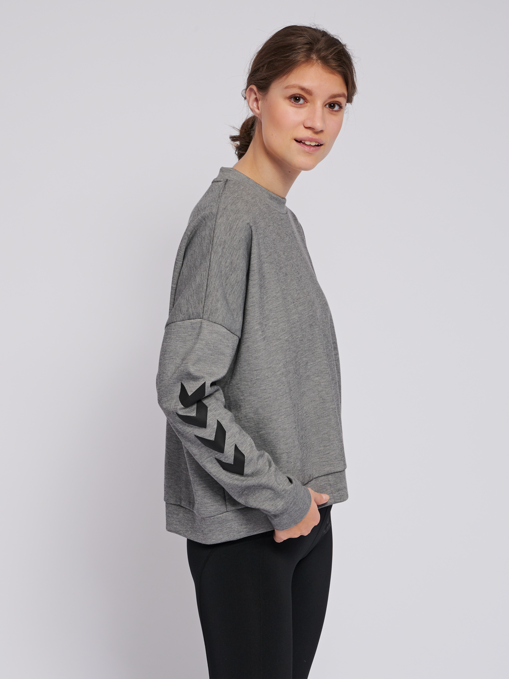 hmlESSI SWEATSHIRT