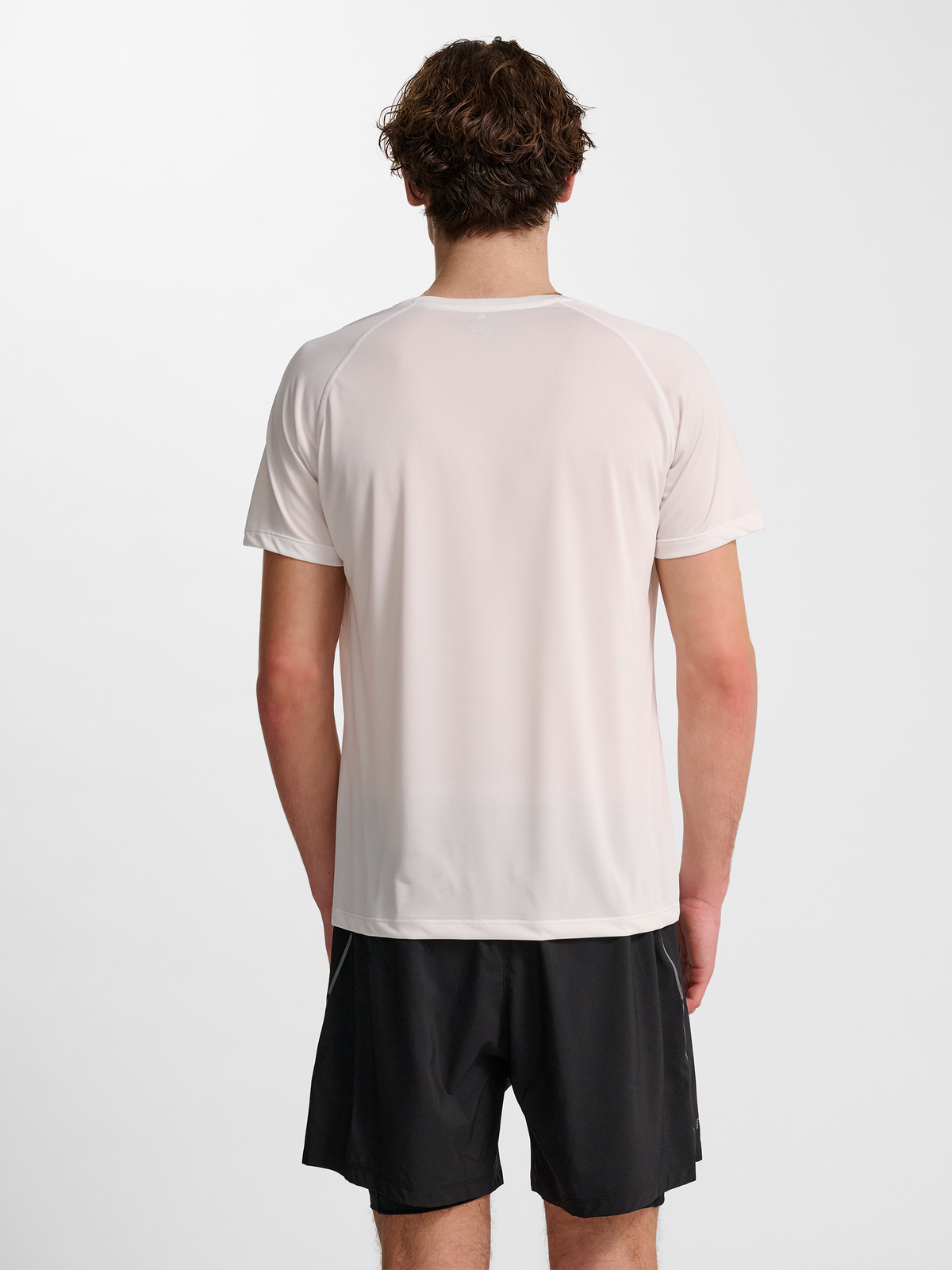 nwlBEAT T-SHIRT