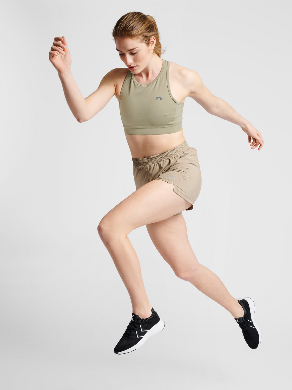 WOMEN SPORTS TOP