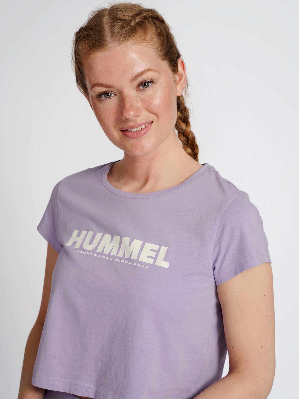 hmlLEGACY WOMAN CROPPED T-SHIRT