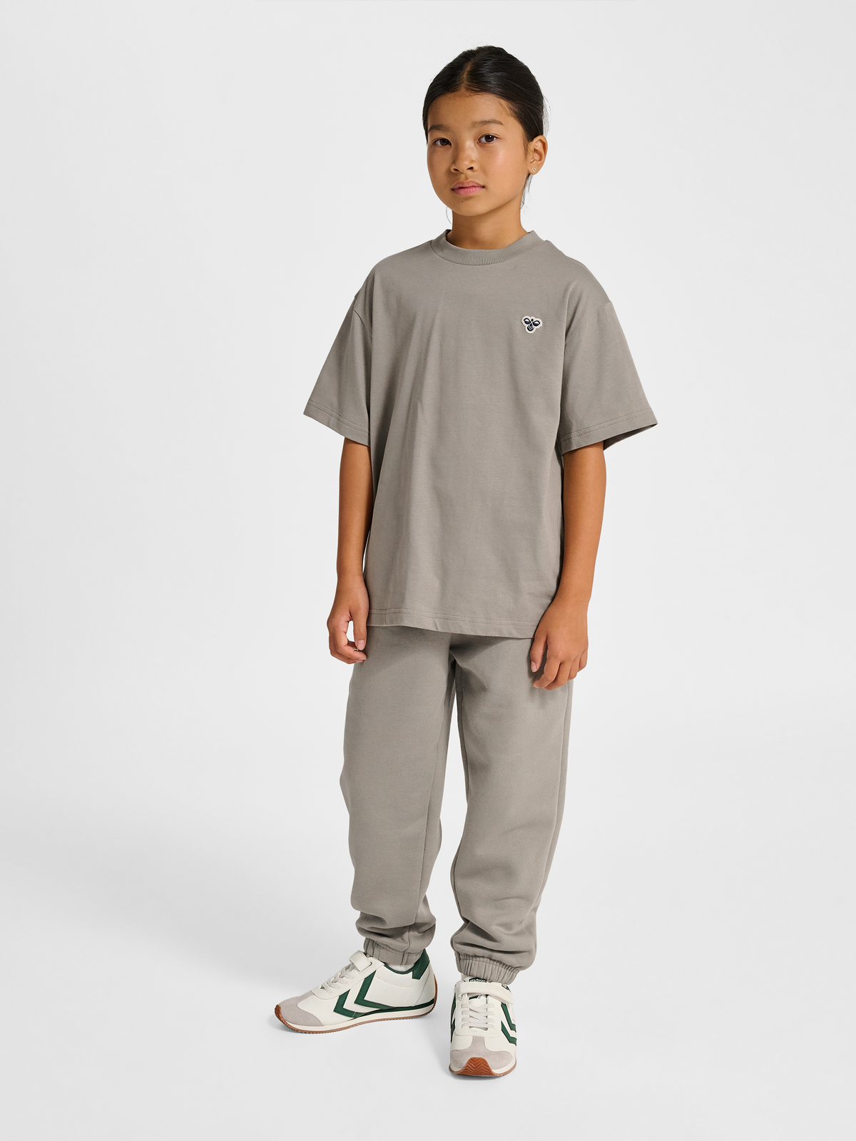 hmlJR LOOSE T-SHIRT S/S BEE