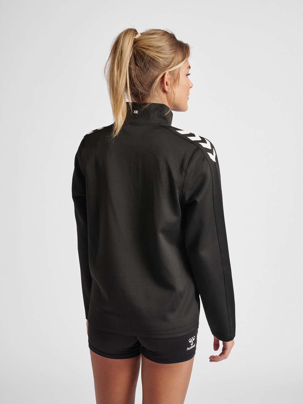 hmlCORE XK POLY ZIP SWEAT WOMAN