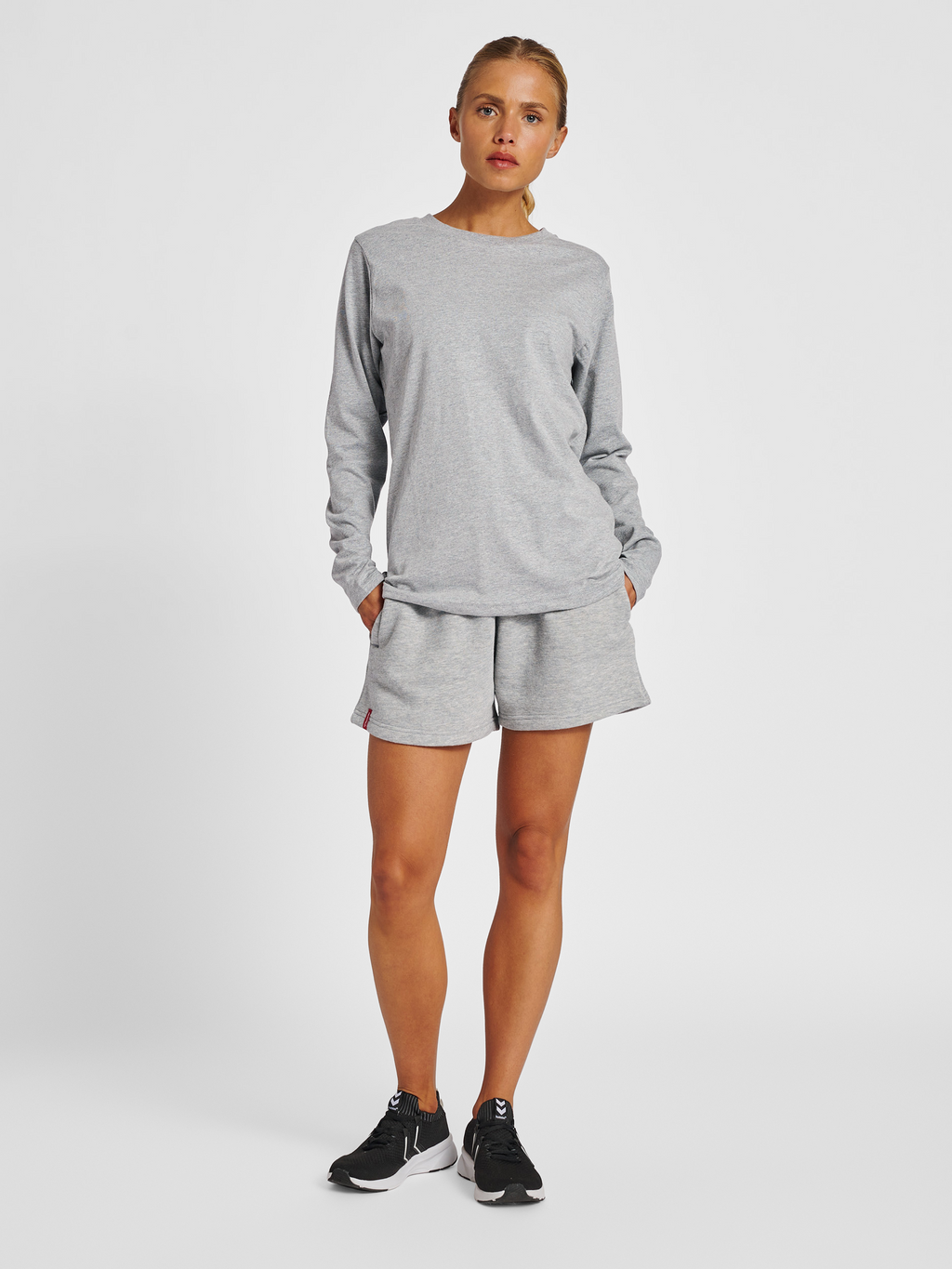 hmlRED HEAVY T-SHIRT L/S WOMAN