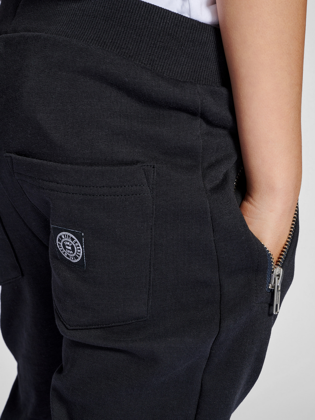 stsANTON PANTS
