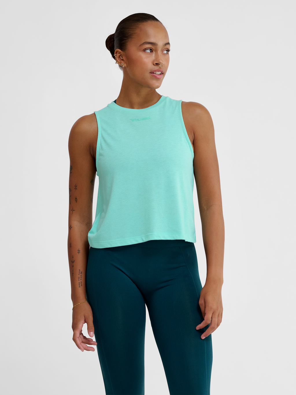 hmlMT VANJA SHORT MUSCLE TANKTOP