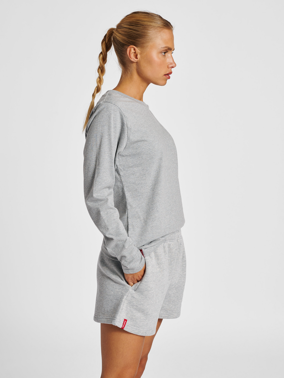hmlRED HEAVY T-SHIRT L/S WOMAN