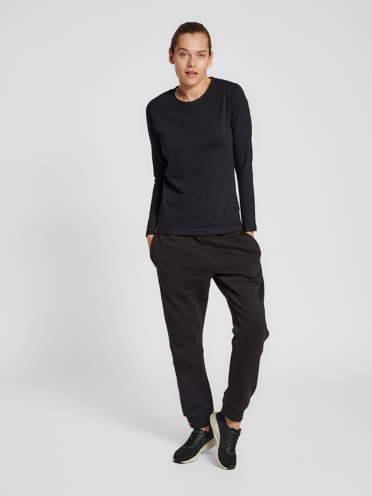 hmlRED HEAVY T-SHIRT L/S WOMAN