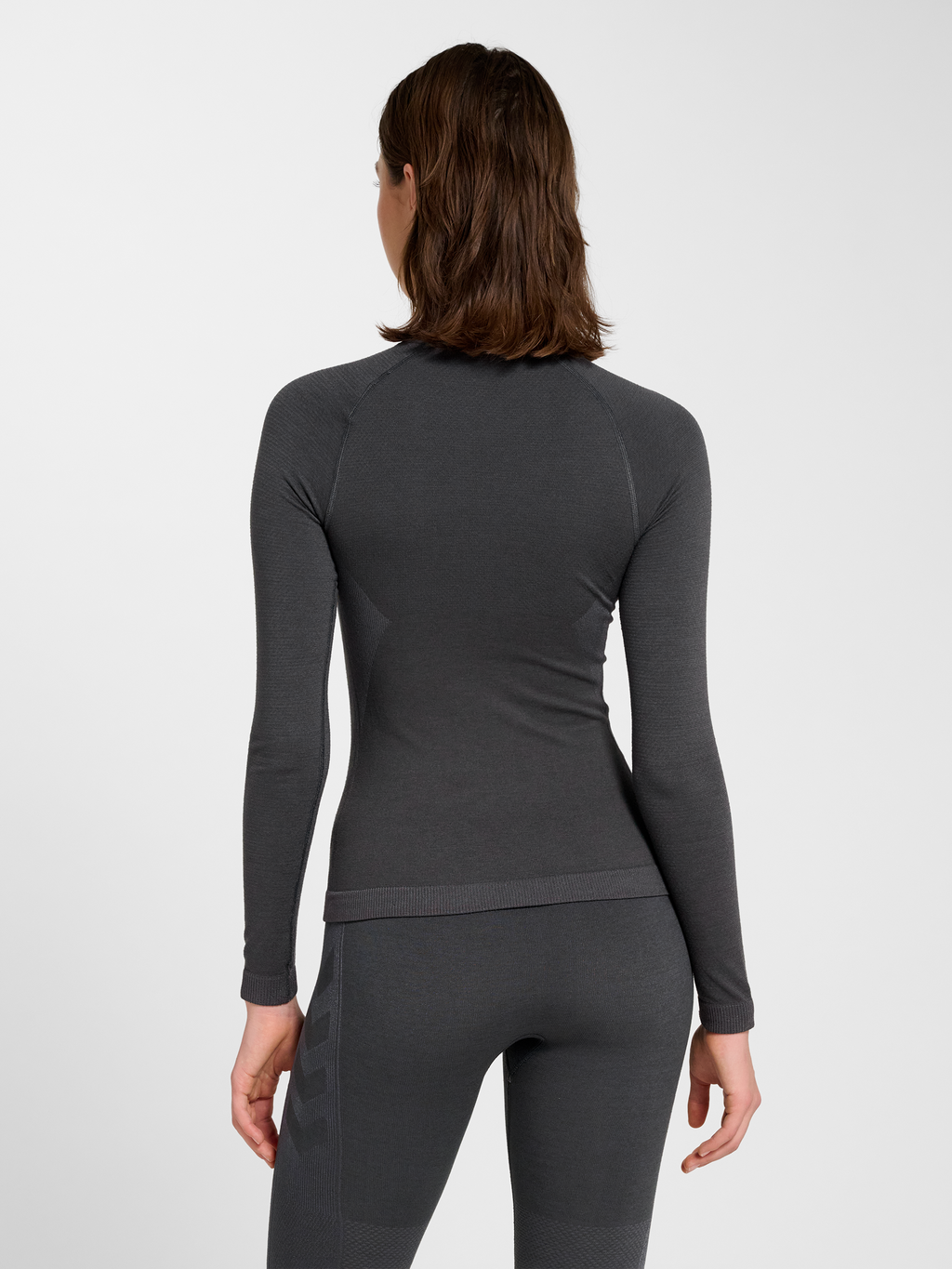 hmlCLEA SEAMLESS TIGHT T-SHIRT L/S