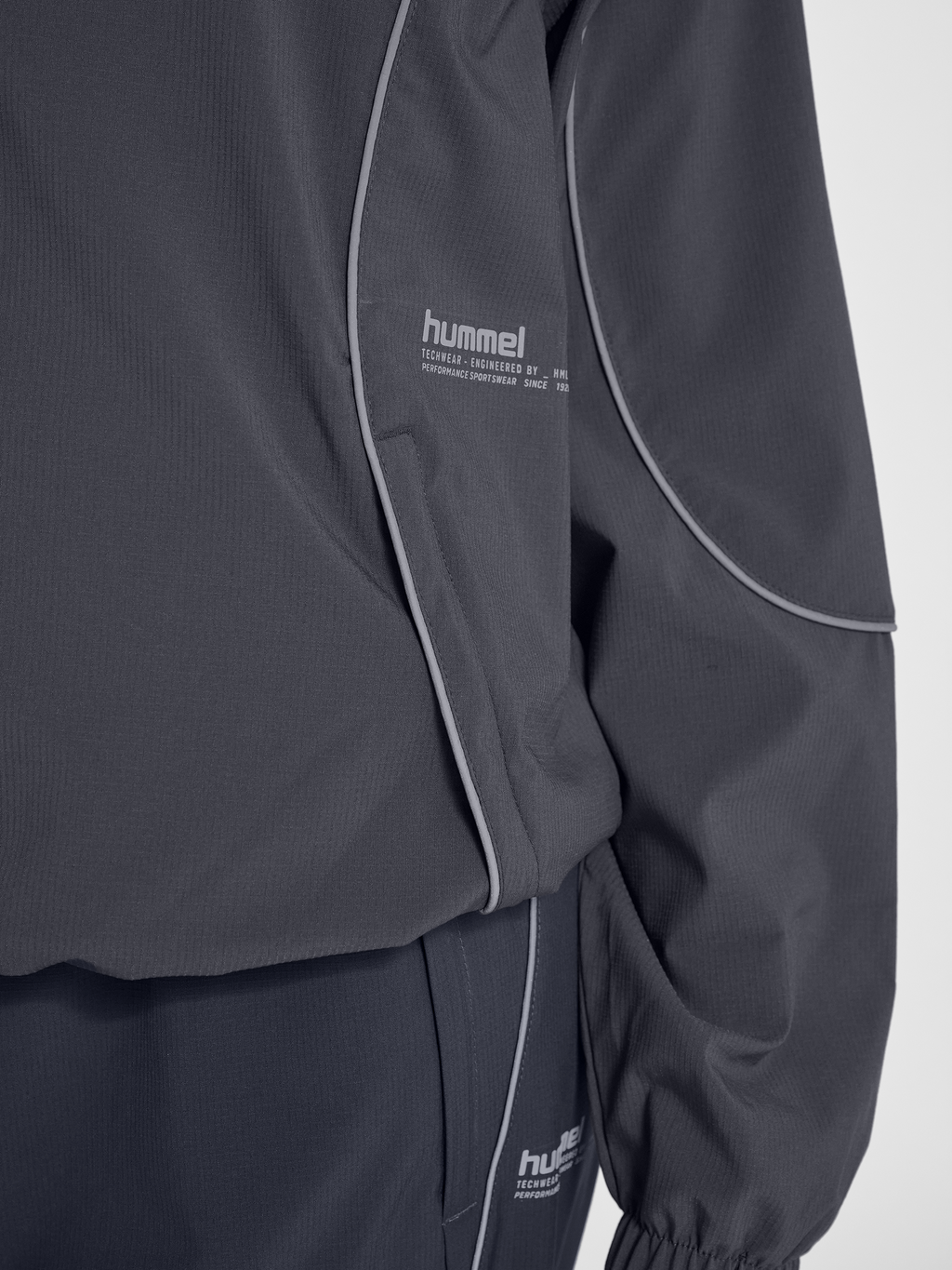 hmlPULSE WOVEN W HALF ZIP