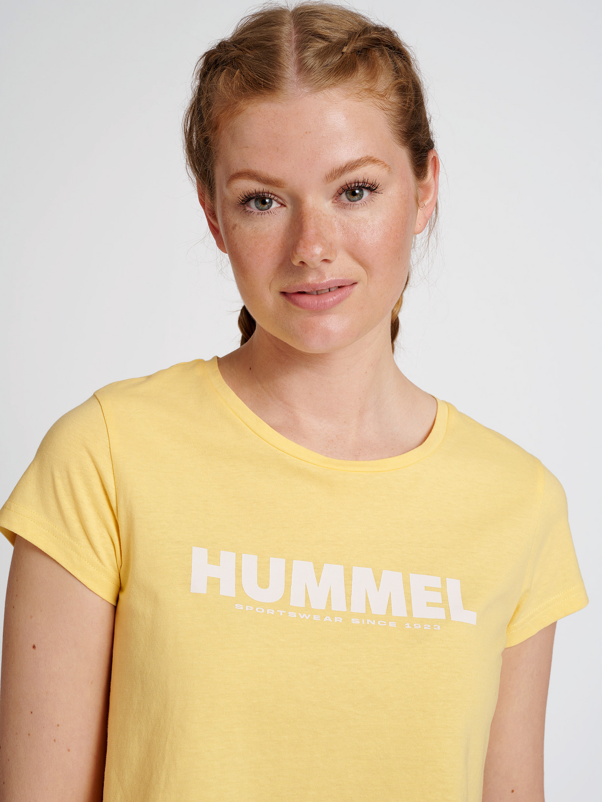hmlLEGACY WOMAN CROPPED T-SHIRT