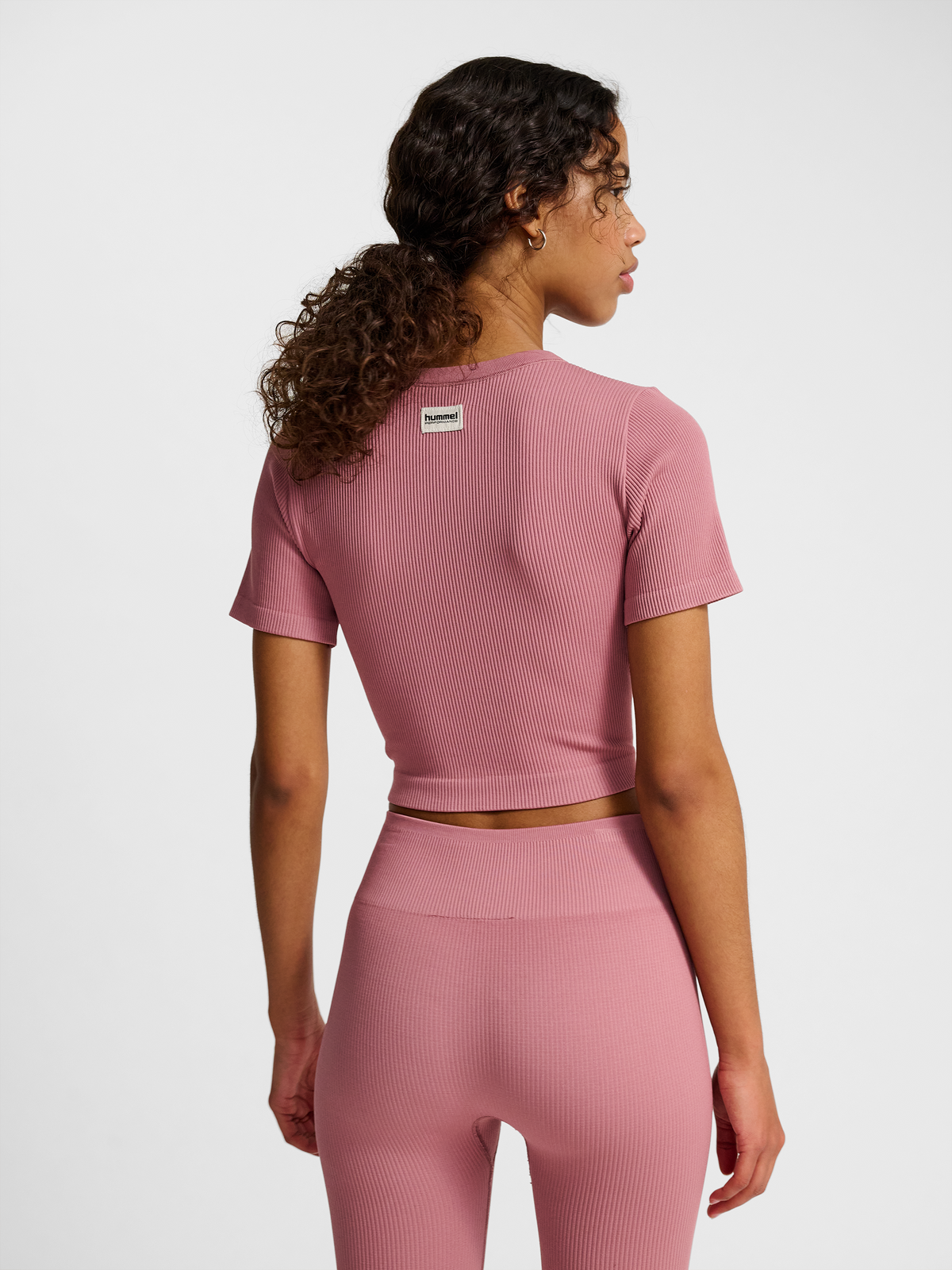 hmlPULSE SEAMLESS RIB W T-SHIRT S/S