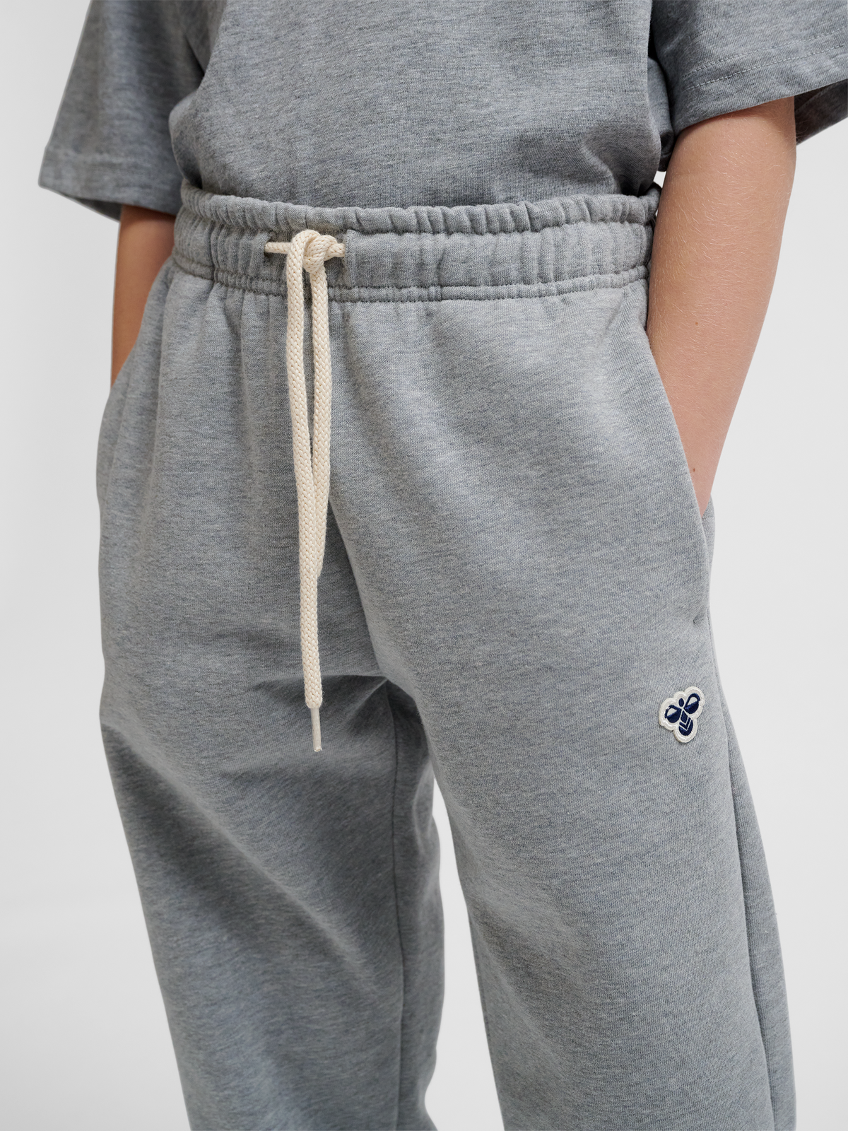 hmlJR LOOSE SWEATPANTS BEE