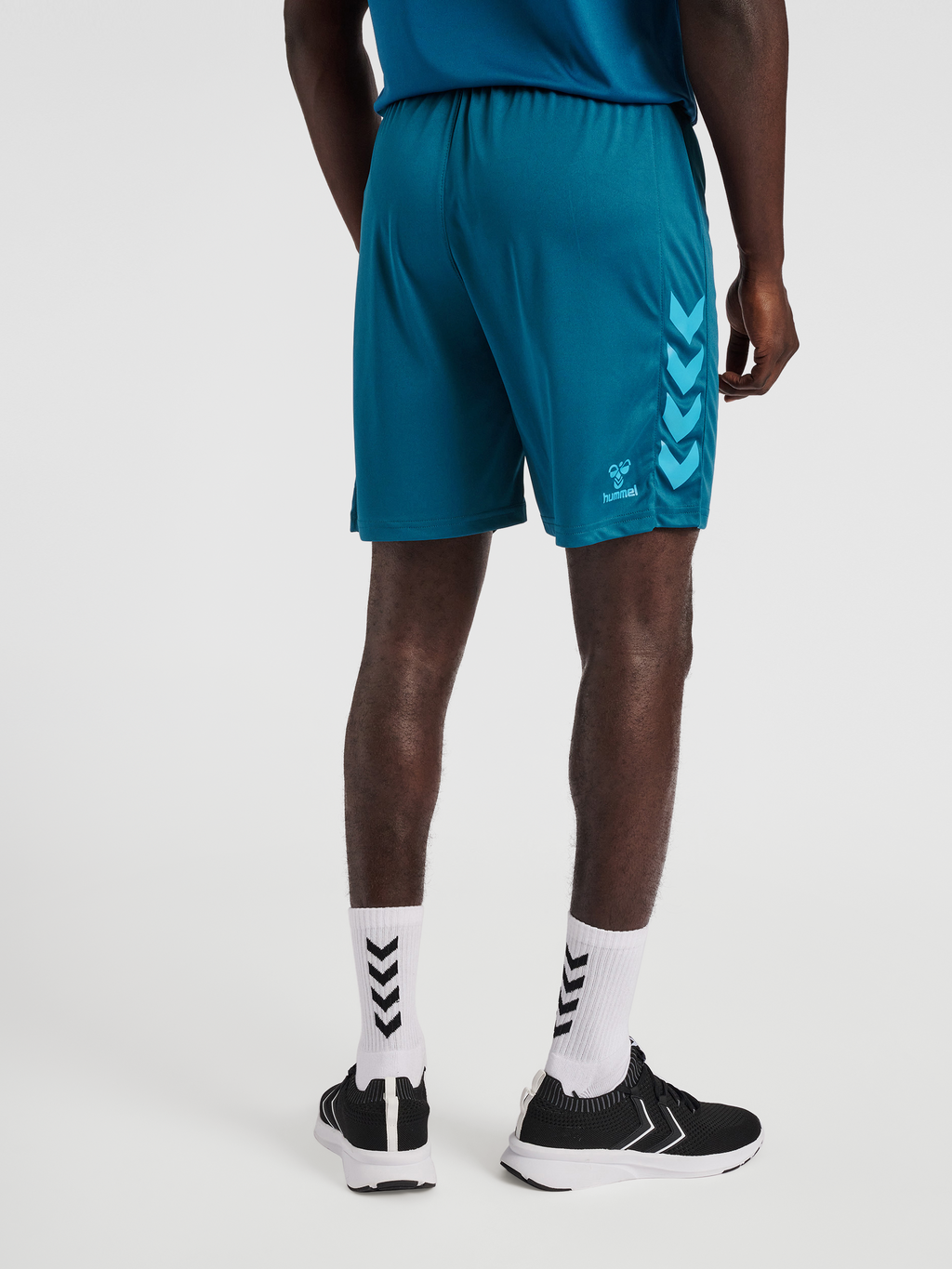 hmlCORE XK POLY SHORTS