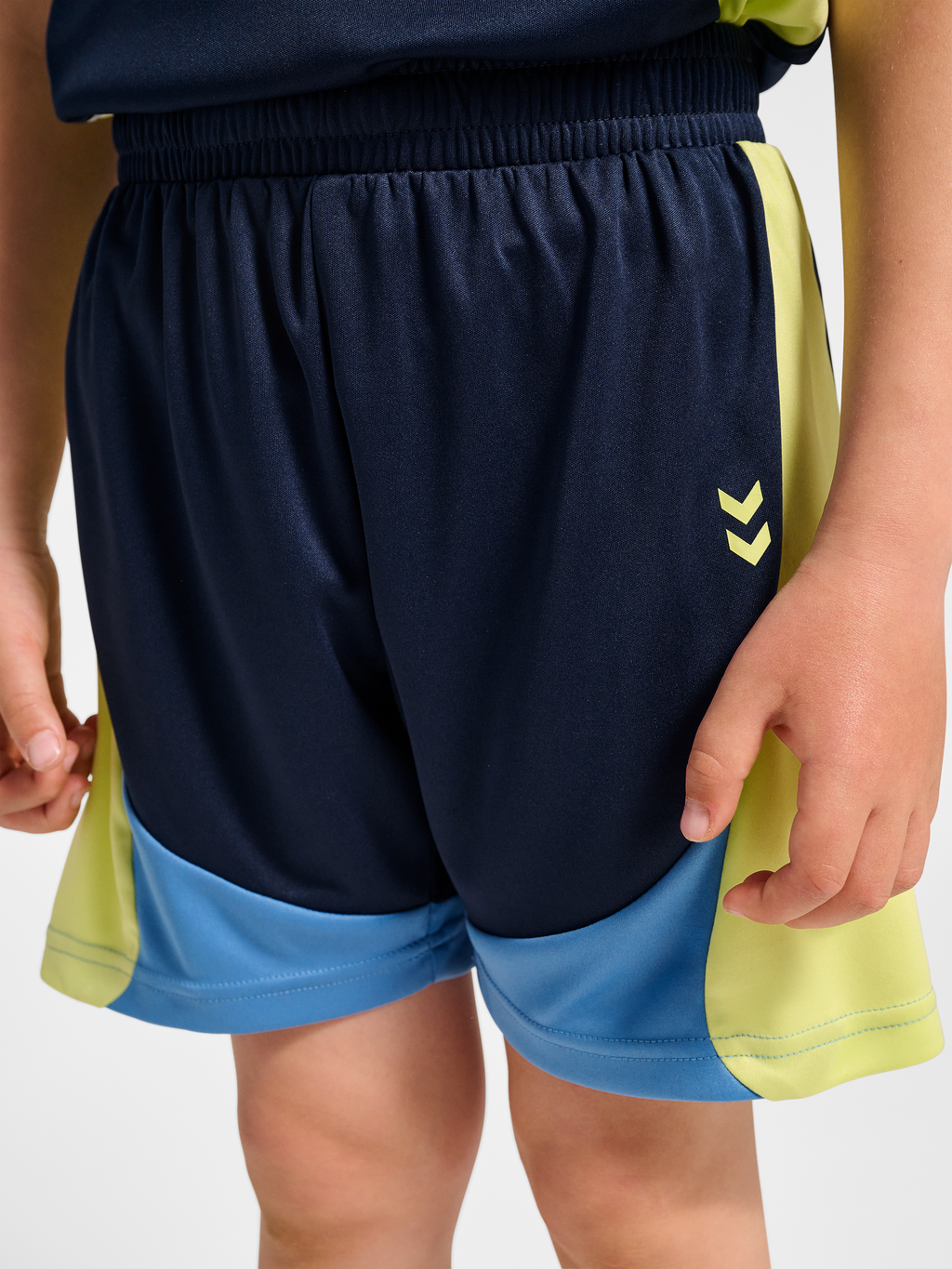 hmlJR GOAL BLOCK SHORTS