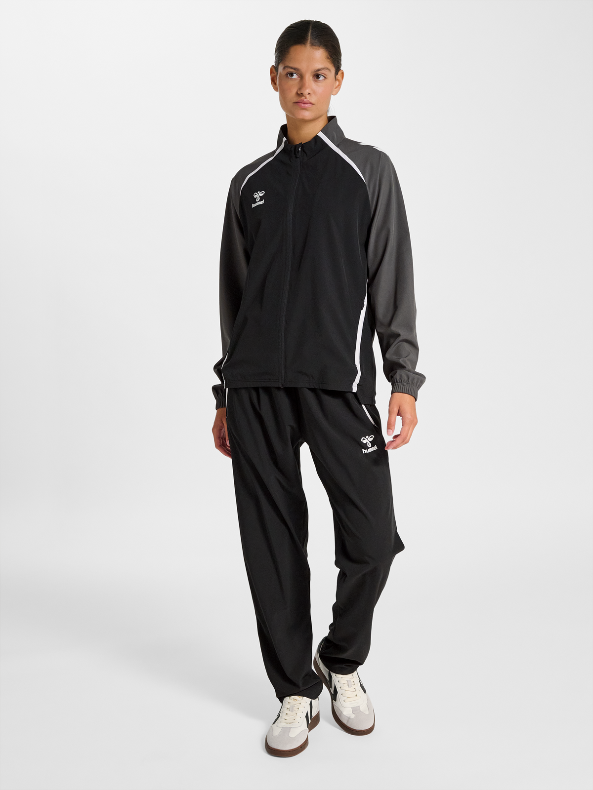 hmlLEAD 2.0  WOVEN JACKET WOMAN