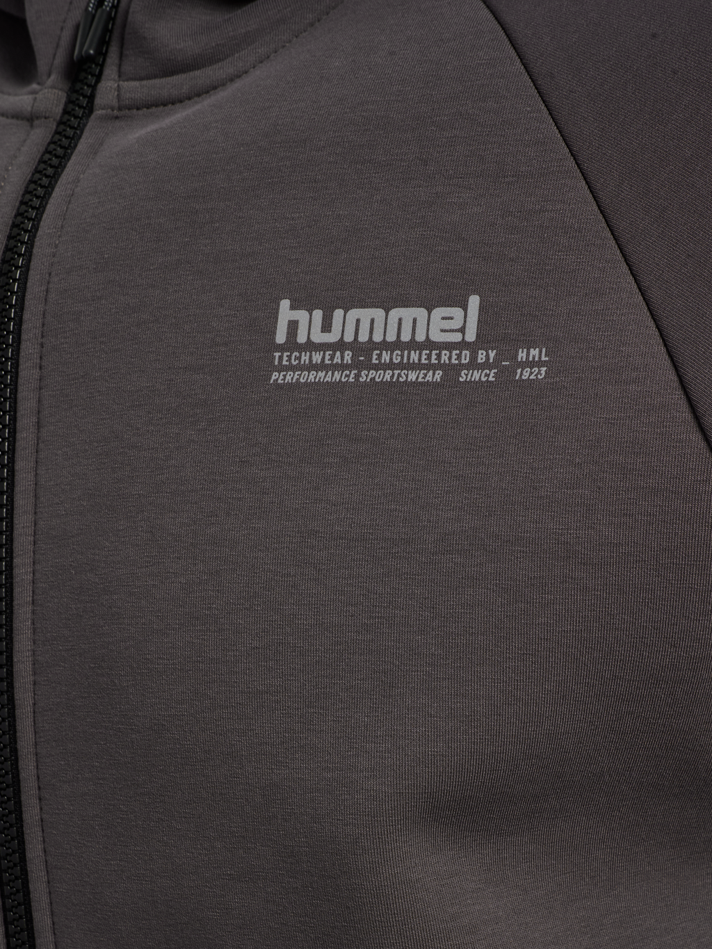hmlTECH FLEECE REGULAR ZIP HOODIE
