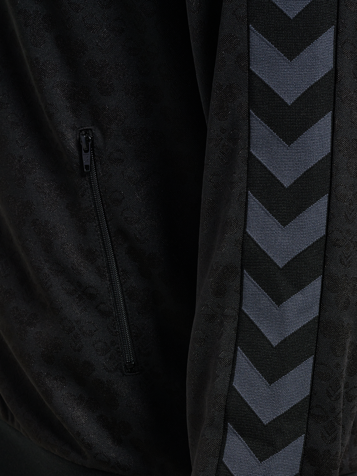 hmlARCHIVE REGULAR POLY JACKET AOP