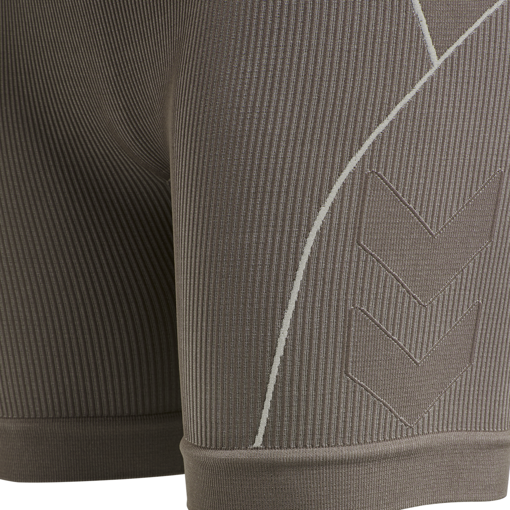 hmlTE CHRISTEL SEAMLESS SHORTS