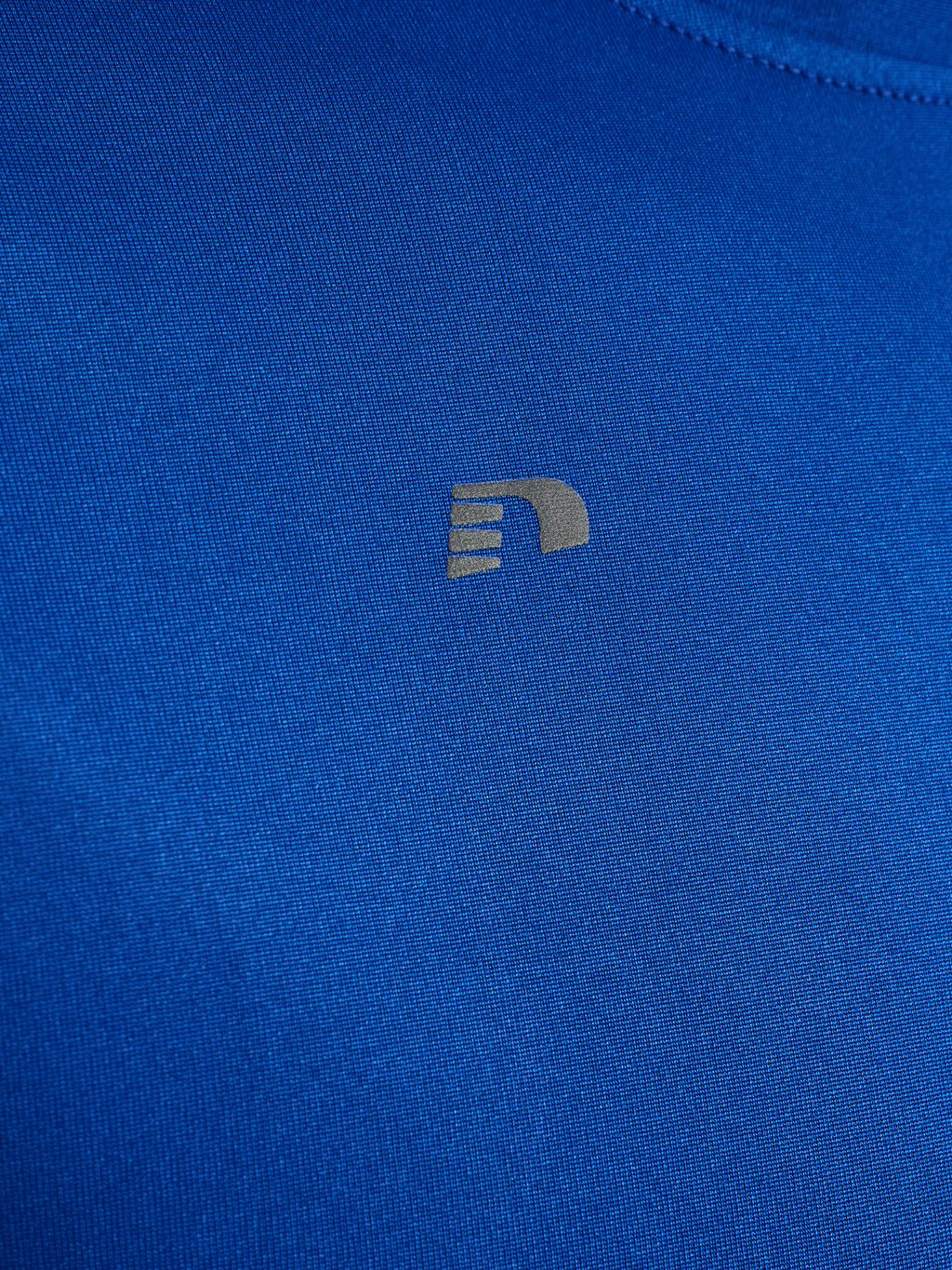 nwlBEAT T-SHIRT